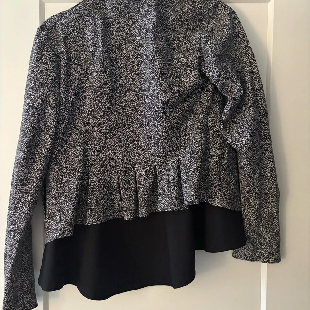 Lululemon Bust A Move Jacket in Plush Metal Black Ghost - Picture 4 of 5